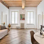 Appartement Guesthost - Palazzo Della Pilotta Roomy And Quiet Flat *