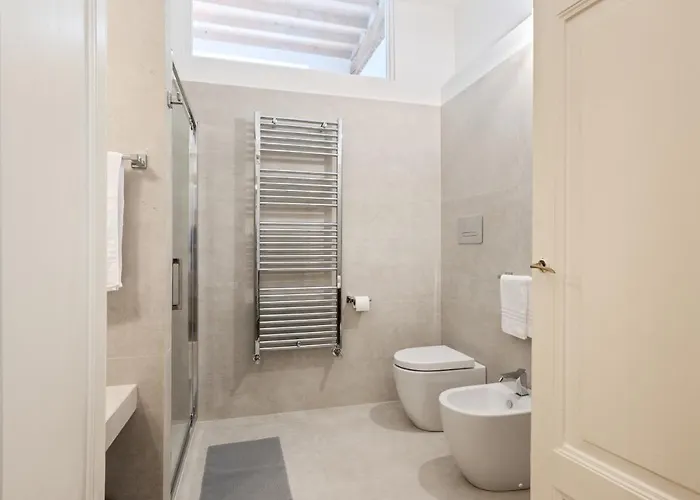 アパート Guesthost - Palazzo Della Pilotta Roomy And Quiet Flat